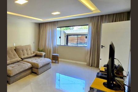 Sala de casa à venda com 3 quartos, 238m² em Vila Formosa, São Paulo