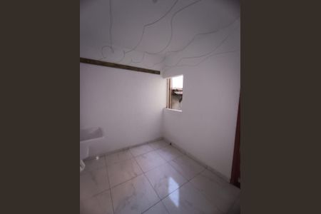 Área de serviço de casa para alugar com 2 quartos, 56m² em Vila Metalúrgica, Santo André