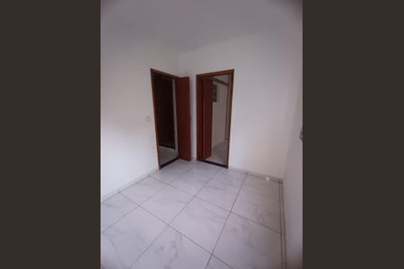 Sala de casa para alugar com 2 quartos, 56m² em Vila Metalúrgica, Santo André