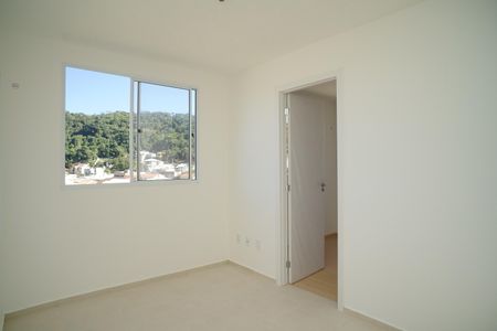 Sala de apartamento para alugar com 2 quartos, 36m² em Várzea das Mocas, São Gonçalo