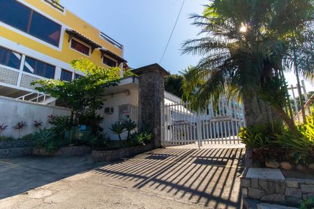Apartamento para alugar com 45m², 1 quarto e 1 vaga Apartamento para alugar com 45m², 1 quarto e 1 vagaFachada