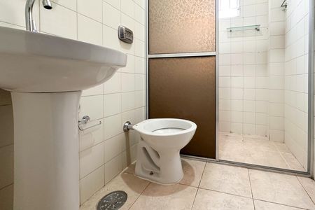Banheiro Social de apartamento para alugar com 2 quartos, 67m² em Parque Sao Diogo, São Bernardo do Campo