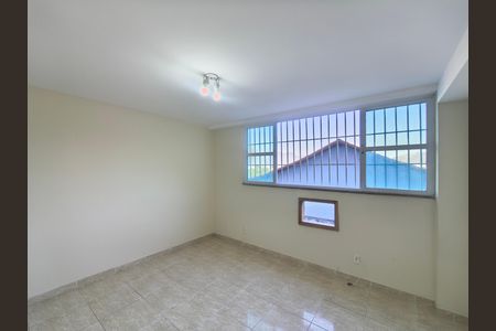 Casa de condomínio à venda com 180m², 3 quartos e sem vaga