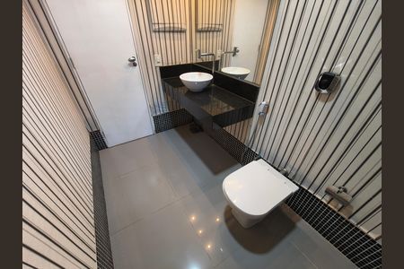 Casa de condomínio à venda com 180m², 3 quartos e sem vaga