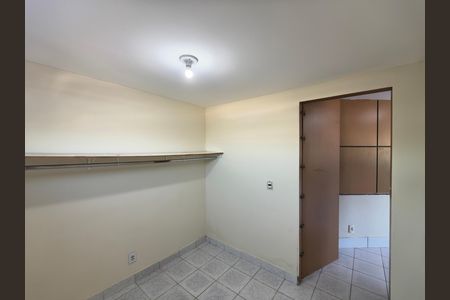 Casa de condomínio à venda com 180m², 3 quartos e sem vaga