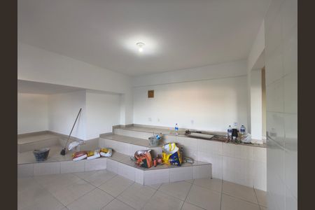 Casa de condomínio à venda com 180m², 3 quartos e sem vaga