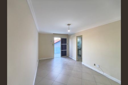 Casa de condomínio à venda com 180m², 3 quartos e sem vaga