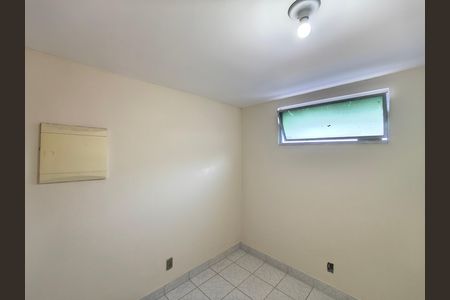 Casa de condomínio à venda com 180m², 3 quartos e sem vaga