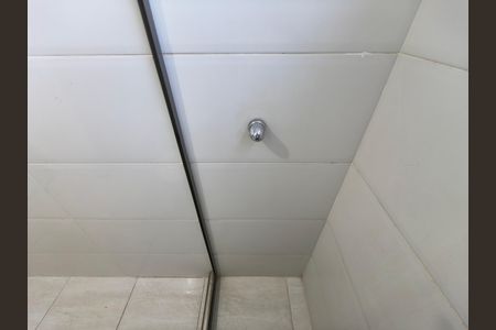 Casa de condomínio à venda com 180m², 3 quartos e sem vaga