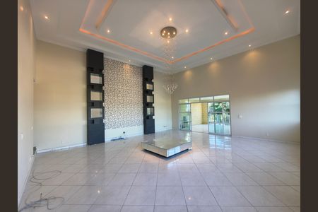 Casa de condomínio à venda com 180m², 3 quartos e sem vaga