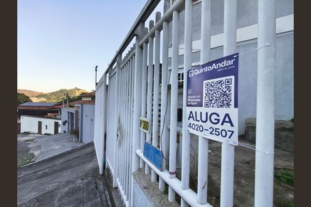 Casa de condomínio à venda com 180m², 3 quartos e sem vaga