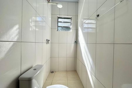 Banheiro de casa para alugar com 1 quarto, 36m² em Jardim Oriental, São Paulo