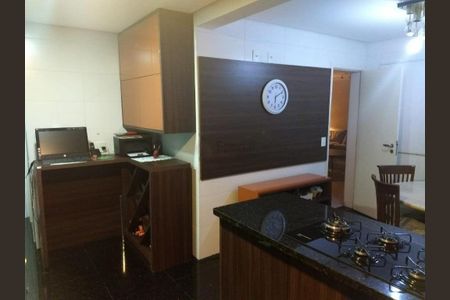 Apartamento à venda com 177m², 3 quartos e 4 vagas