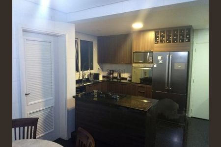 Apartamento à venda com 177m², 3 quartos e 4 vagas
