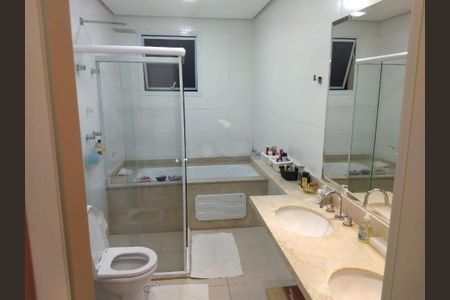 Apartamento à venda com 177m², 3 quartos e 4 vagas