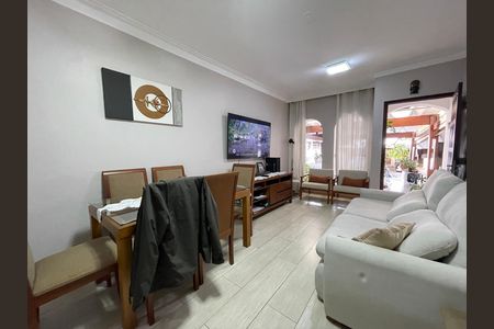 Sala de casa à venda com 4 quartos, 124m² em Jardim Alvorada (zona Oeste), São Paulo