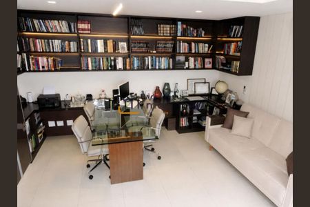 Apartamento à venda com 4 quartos, 340m² em Jardim Colombo, São Paulo