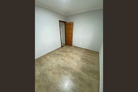 Casa à venda com 3 quartos, 190m² em Vila Carrão, São Paulo