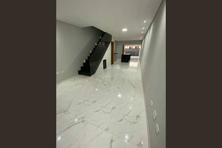 Casa à venda com 3 quartos, 190m² em Vila Carrão, São Paulo