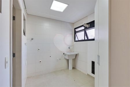 Apartamento à venda com 376m², 4 quartos e 4 vagas