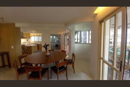 Apartamento à venda com 258m², 3 quartos e 5 vagas