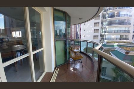 Apartamento à venda com 258m², 3 quartos e 5 vagas