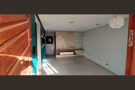 Casa à venda com 3 quartos, 110m² em Vila Mazzei, São Paulo