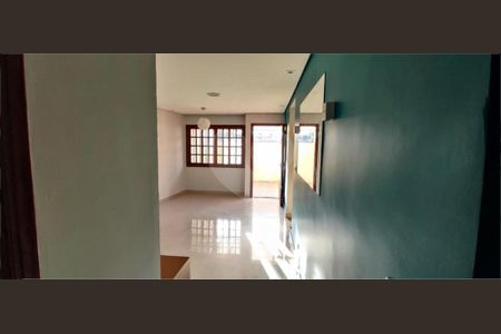 Casa à venda com 3 quartos, 110m² em Vila Mazzei, São Paulo