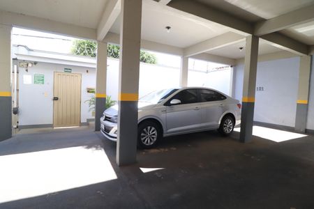Garagem de apartamento para alugar com 3 quartos, 89m² em Saraiva, Uberlândia