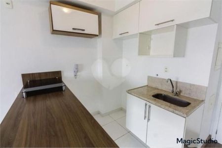 Apartamento à venda com 2 quartos, 66m² em Parque Industrial Tomas Edson, São Paulo