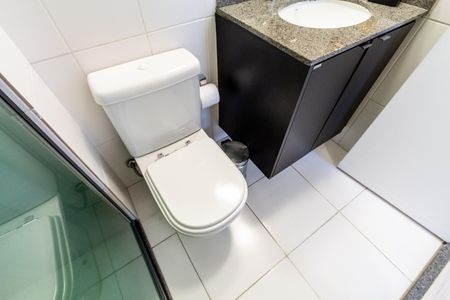 Apartamento para alugar com 70m², 2 quartos e 1 vaga Apartamento para alugar com 70m², 2 quartos e 1 vagaBanheiro do Corredor