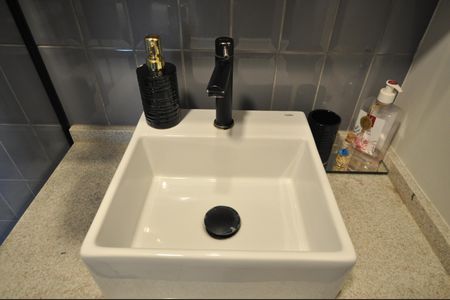 Apartamento à venda com 63m², 2 quartos e 1 vagaBanheiro Social