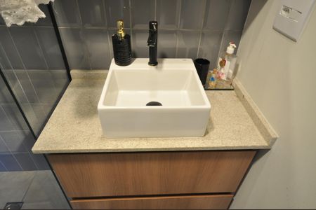 Apartamento à venda com 63m², 2 quartos e 1 vagaBanheiro Social