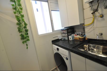 Apartamento à venda com 63m², 2 quartos e 1 vagaÁrea de Serviço