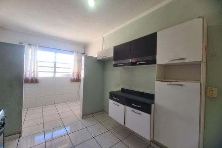 Cozinha de casa para alugar com 1 quarto, 100m² em Jardim Sonia Maria, São Paulo
