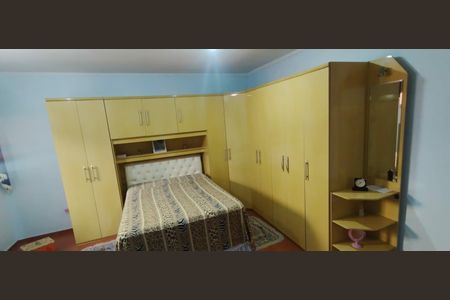 Casa à venda com 2 quartos, 147m² em Parque Oratório, Santo André
