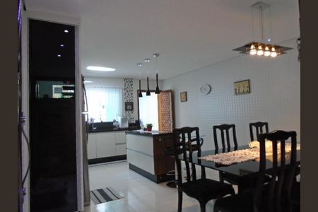Casa à venda com 3 quartos, 150m² em Vila Metalúrgica, Santo André