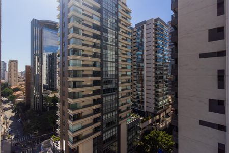 Vista/Varanda de kitnet/studio à venda com 1 quarto, 28m² em Pinheiros, São Paulo