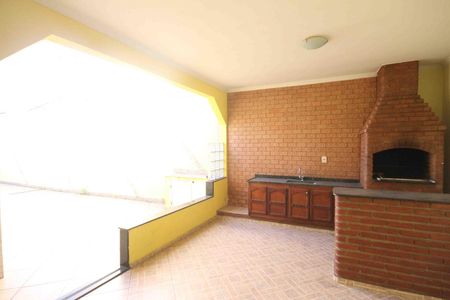 Casa para alugar com 240m², 2 quartos e 6 vagasEspaço Gourmet