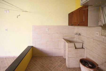 Área de Serviço de casa para alugar com 2 quartos, 240m² em Vila Divina Pastora, São Paulo