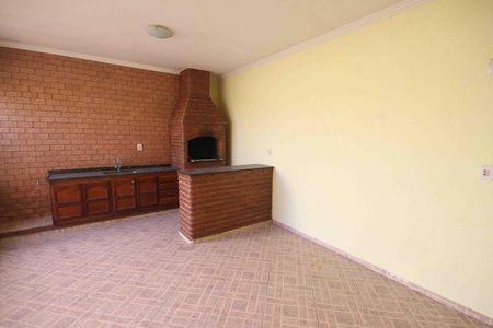 Casa para alugar com 240m², 2 quartos e 6 vagasEspaço Gourmet