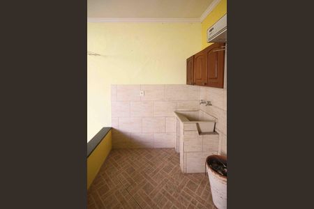 Casa para alugar com 240m², 2 quartos e 6 vagasÁrea de Serviço
