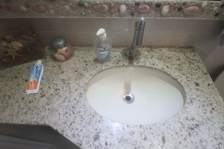 Apartamento para alugar com 75m², 2 quartos e 1 vaga Apartamento para alugar com 75m², 2 quartos e 1 vagaBanheiro Social