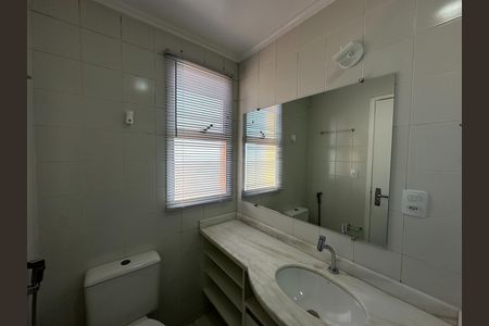 Apartamento para alugar com 72m², 3 quartos e 2 vagas Apartamento para alugar com 72m², 3 quartos e 2 vagasBanheiro da Suíte
