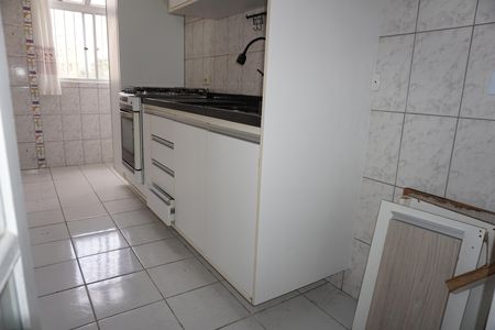 Cozinha de apartamento para alugar com 2 quartos, 50m² em Parque Pirajussara, Embu das Artes
