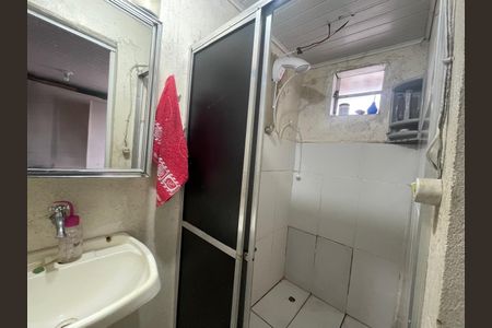 Casa à venda com 185m², 3 quartos e 4 vagas Casa à venda com 185m², 3 quartos e 4 vagasBanheiro social