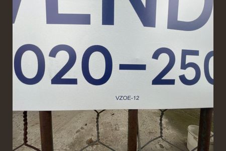 Casa à venda com 185m², 3 quartos e 4 vagas Casa à venda com 185m², 3 quartos e 4 vagasPlaca