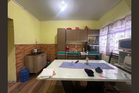 Casa à venda com 185m², 3 quartos e 4 vagas Casa à venda com 185m², 3 quartos e 4 vagasCozinha