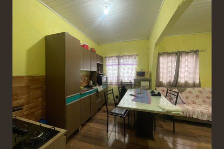 Casa à venda com 185m², 3 quartos e 4 vagas Casa à venda com 185m², 3 quartos e 4 vagasCozinha