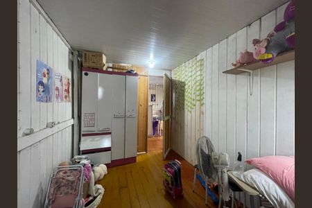 Casa à venda com 185m², 3 quartos e 4 vagas Casa à venda com 185m², 3 quartos e 4 vagasQuarto 2